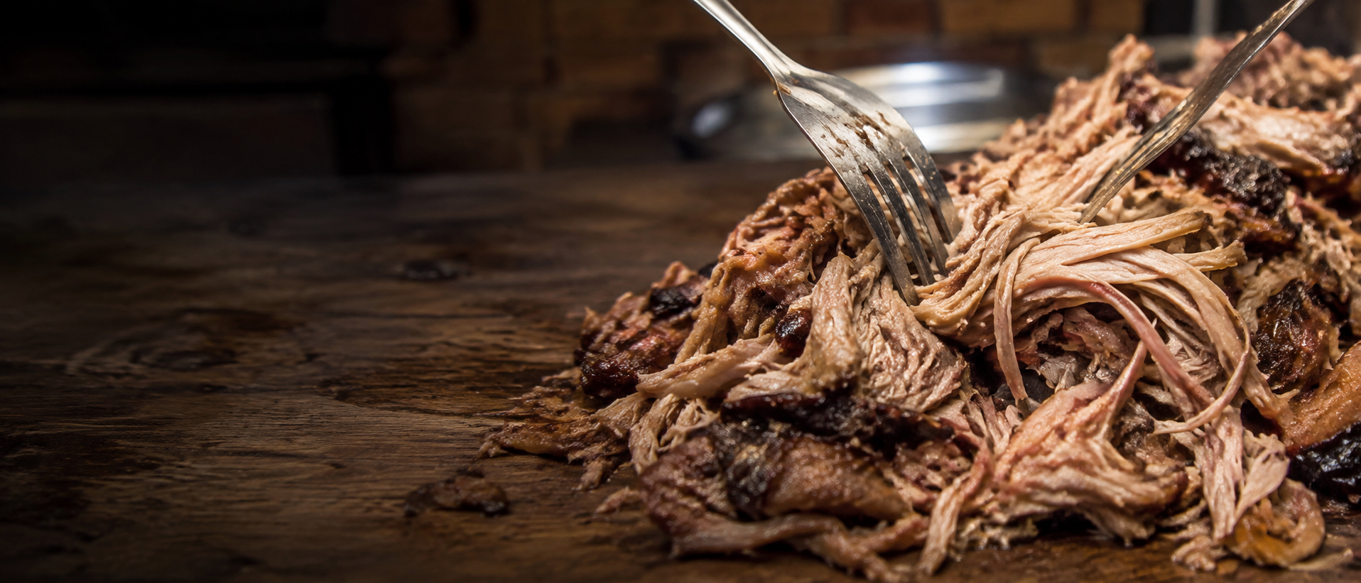 Pulled pork deshebrado al momento con dos tenedores